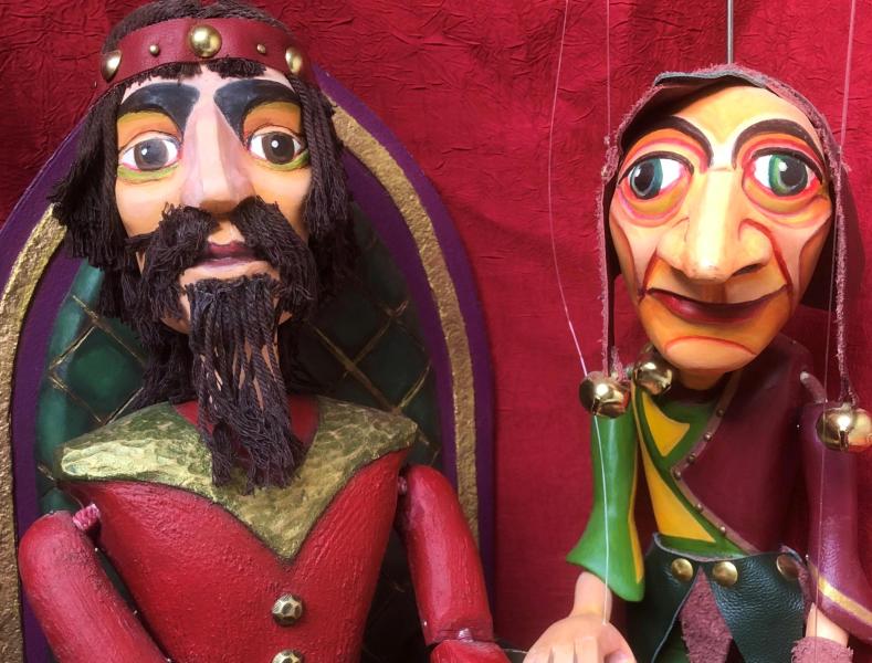 houten stangpoppen graaf en nar